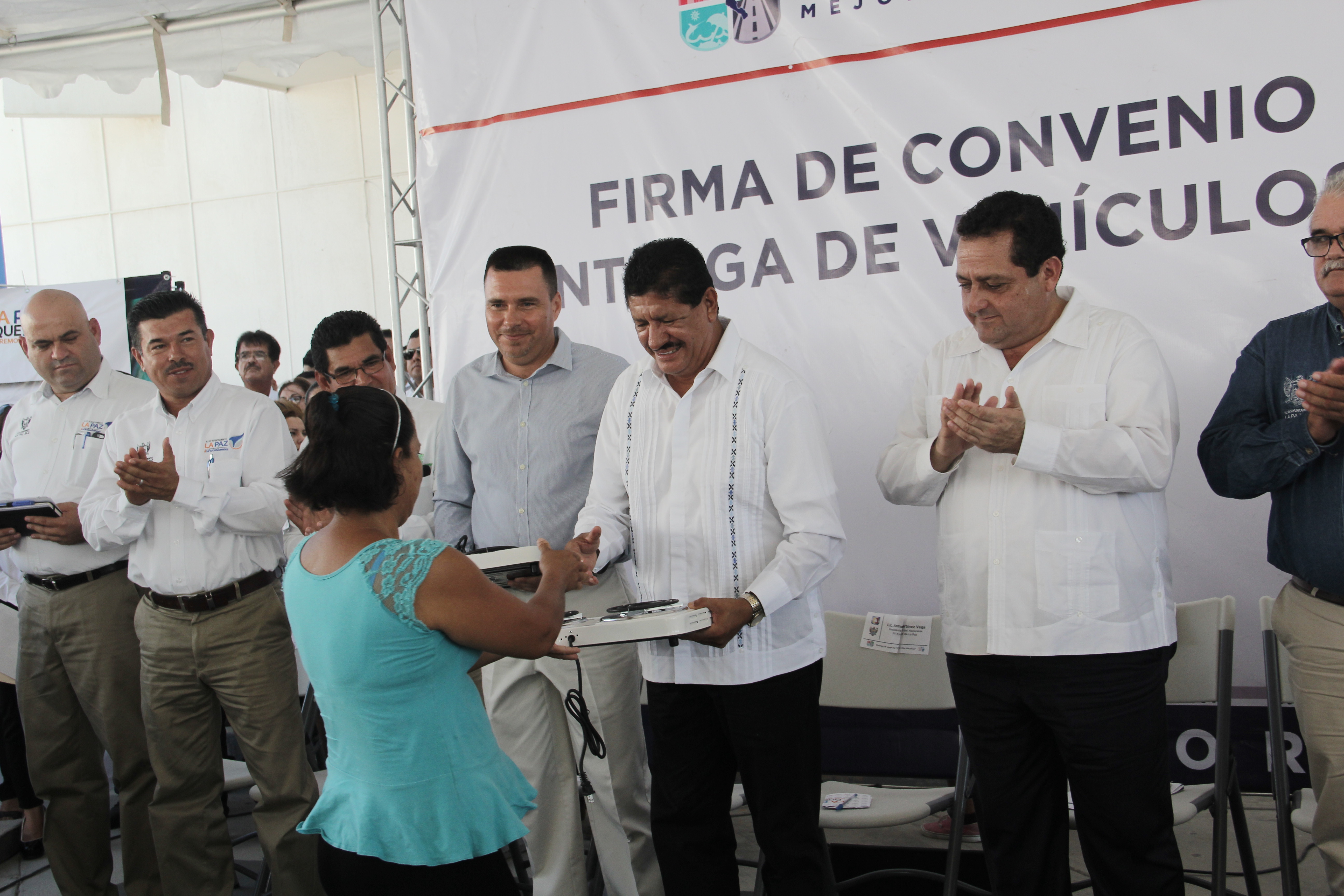 Hay voluntad del Gobierno Estatal y Municipal en gestionar apoyos para las familias paceñas: Armando Martínez Vega
