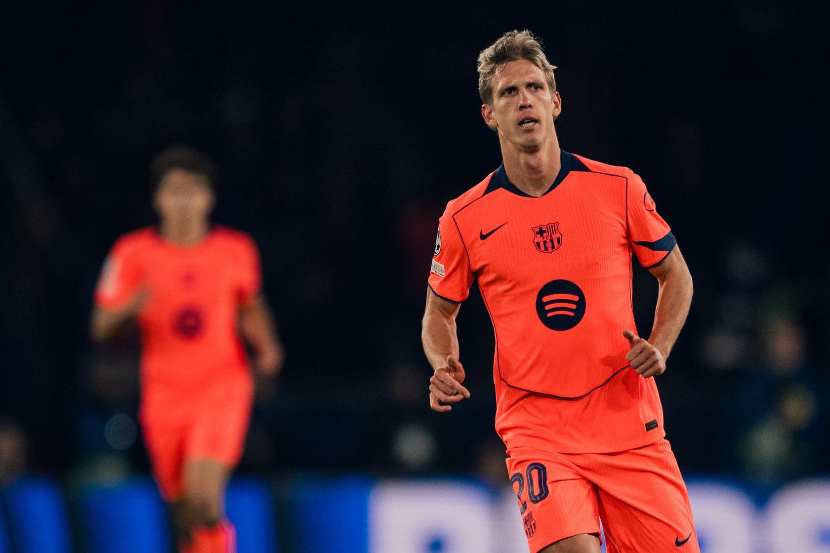 Dani Olmo estará alrededor de un mes fuera por una lesión muscular, informa Barcelona
