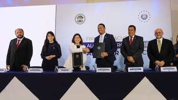 El Salvador ratifica acuerdo para dar acceso preferencial a 422 productos en Belice