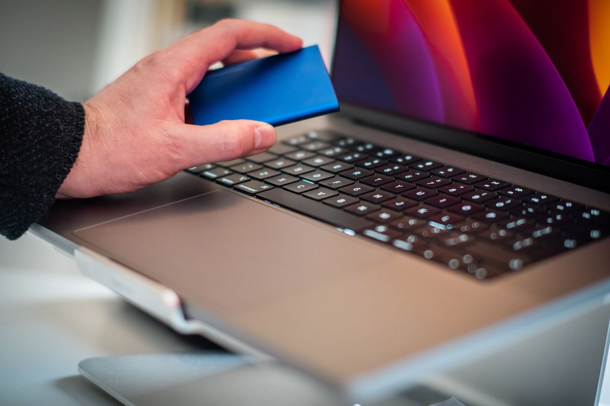 Copias de seguridad: cómo proteger tus archivos antes de perder el celular o la computadora