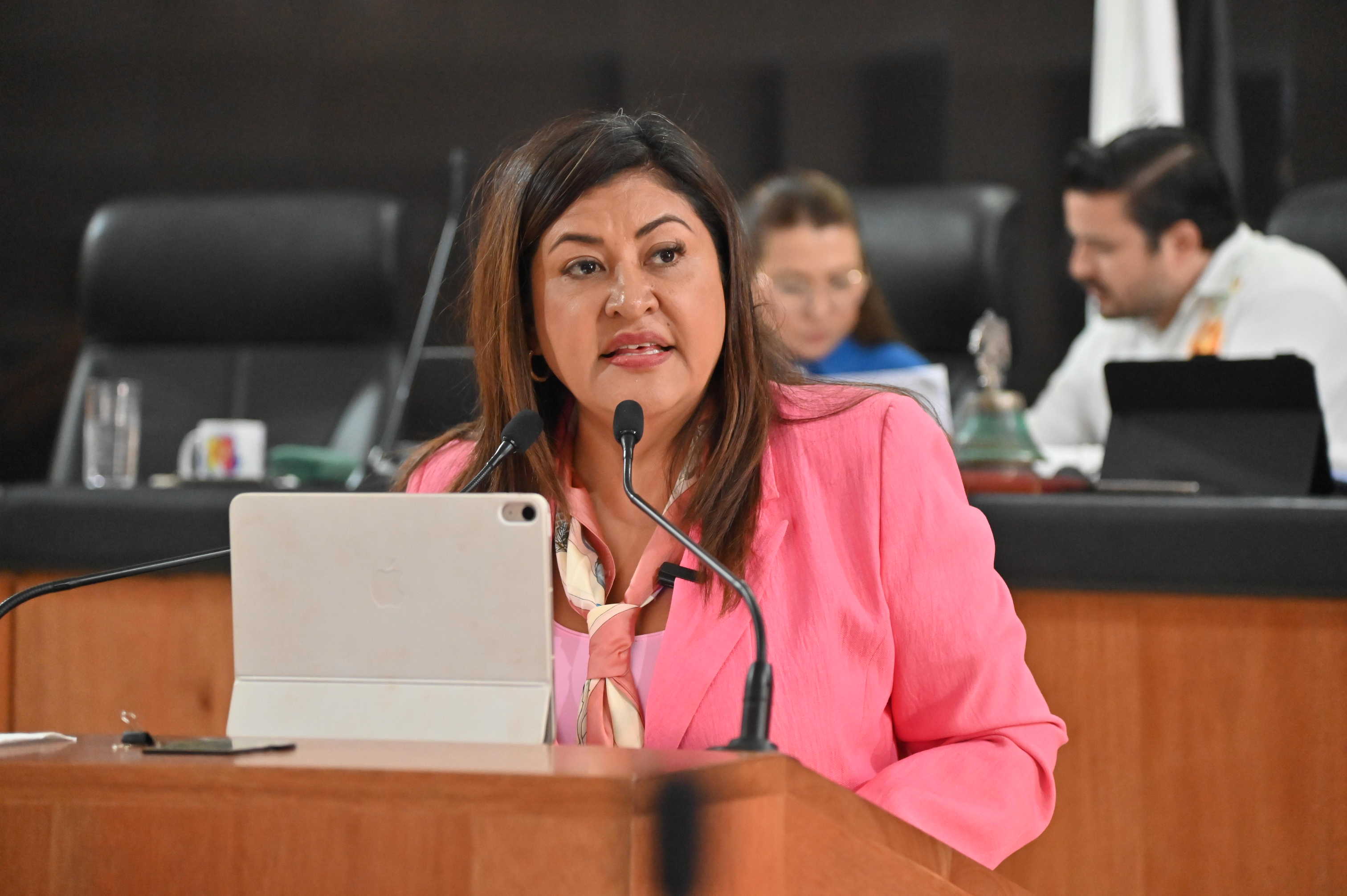Proponen hasta 90 días de licencia pagada para cuidar a hijos con enfermedades graves en BCS