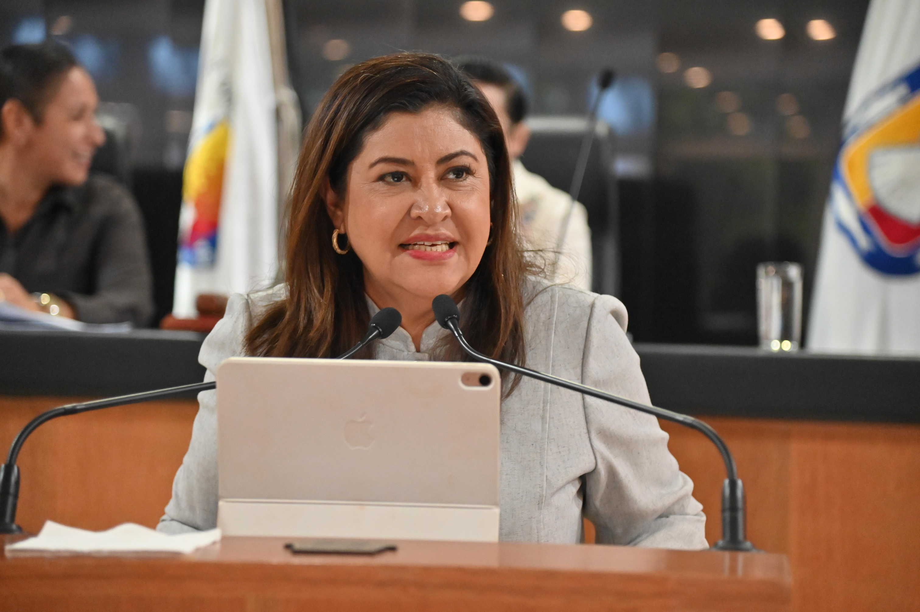 Cristina Contreras propone protección para docentes de BCS