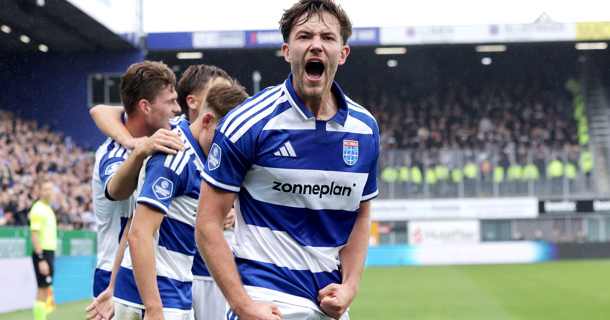 Material gráfico de Eredivisie para la información: Feyenoord vence 4-3 a Telstar y refuerza su liderato en la jornada 9
