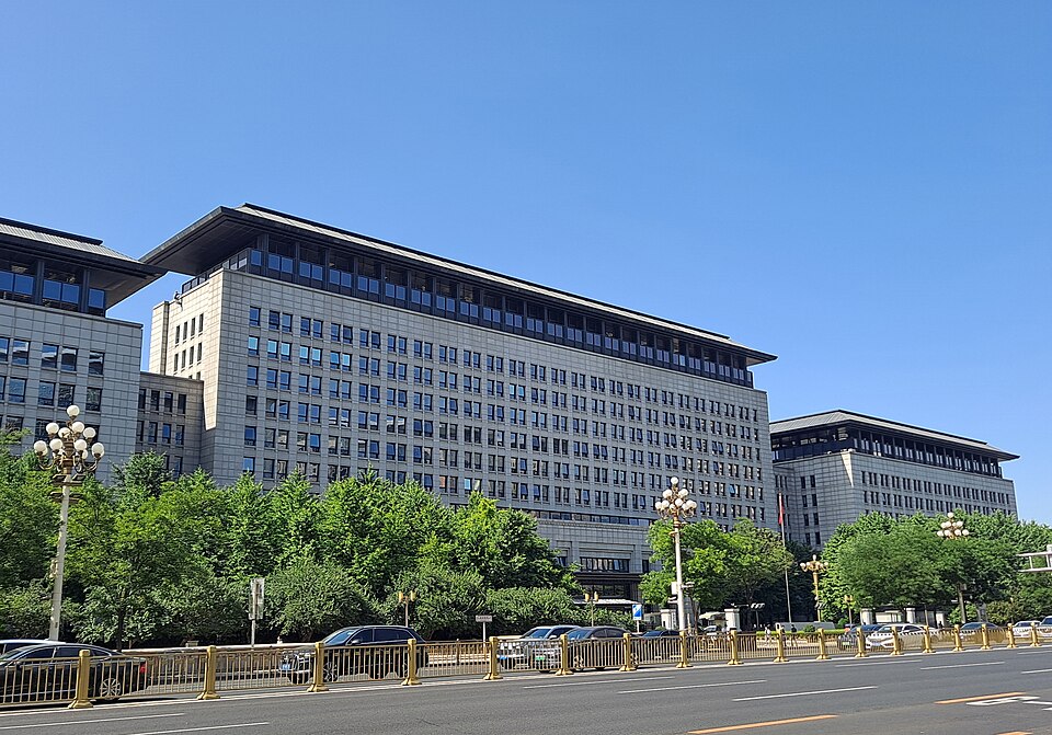 China pide a Estados Unidos retirar restricciones a la cooperación científica con universidades