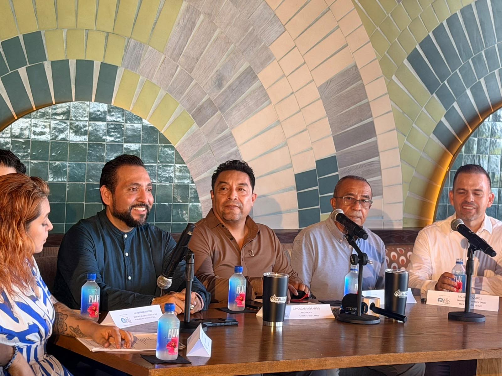 Participantes en la presentación del encuentro gastronómico Sabor a Cabo 2026.